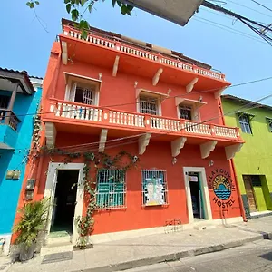  Hostal La Viduka